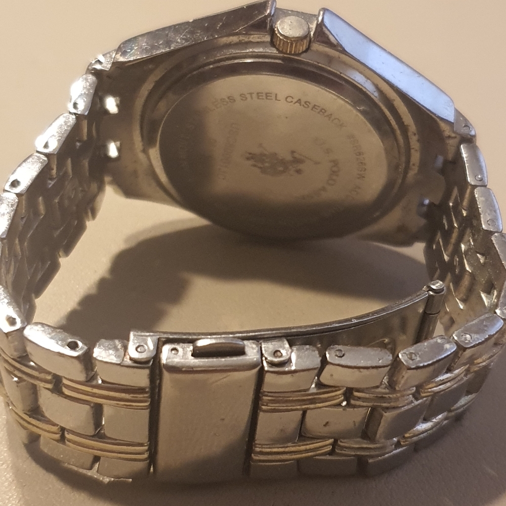 10/$20 U.S. Polo Assn Silver/Goldtone Stainless Steel Men's Watch w/Date - Picture 4 of 5